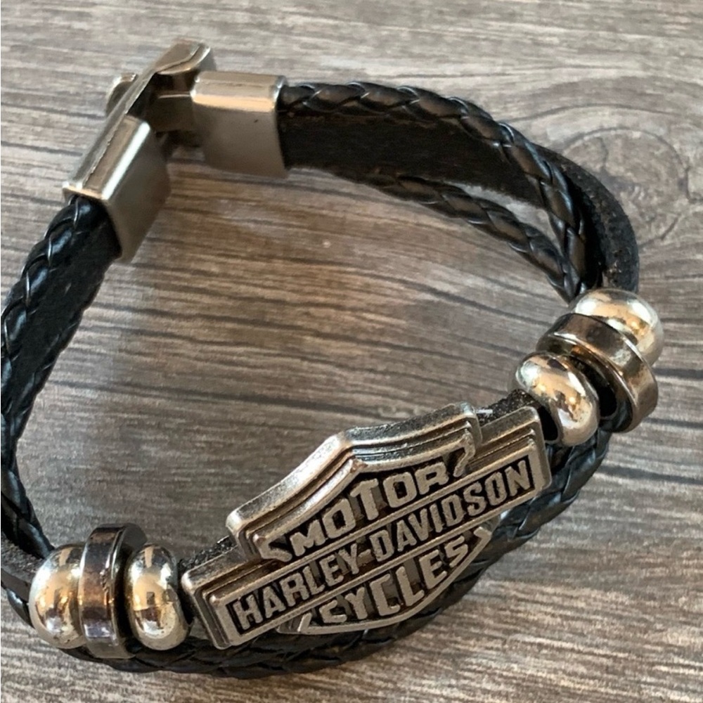 Harley-Davidson Black and Silver Braided Bracelet 7”